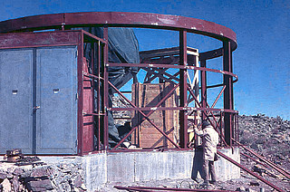 Assembling the ESO 1-metre telescope