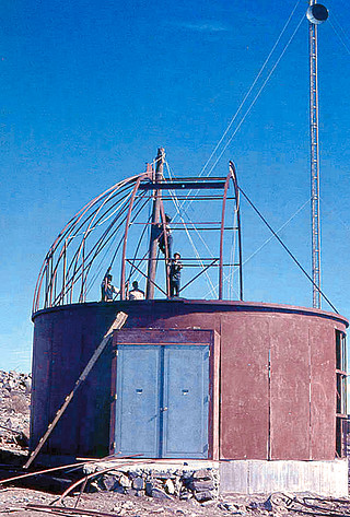 Assembling the ESO 1-metre telescope