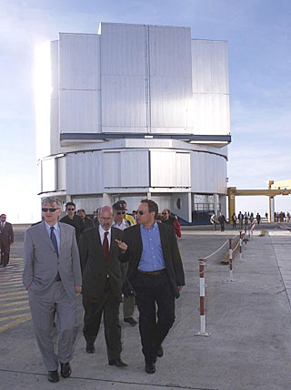 Minister Fischer at the Observing Platform