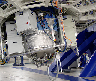 SINFONI at VLT Yepun, now fully assembled (July 2004) 