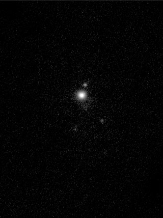Modrá trpasličí galaxie NGC 5233