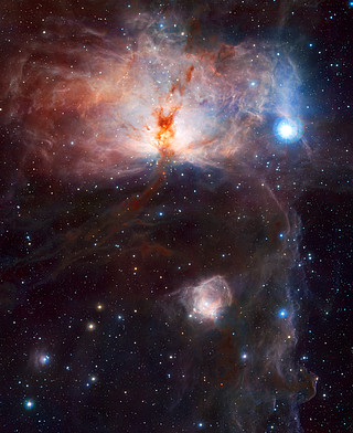 Os fogos escondidos da Nebulosa da Chama *