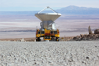First European ALMA antenna on its way to Chajnantor