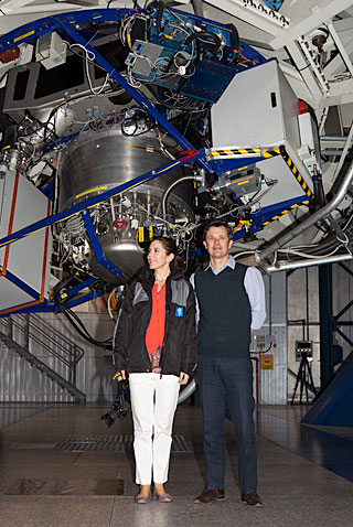 Danmarks Kronprinspar inuti en av domerna vid ESO:s Very Large Telescope
