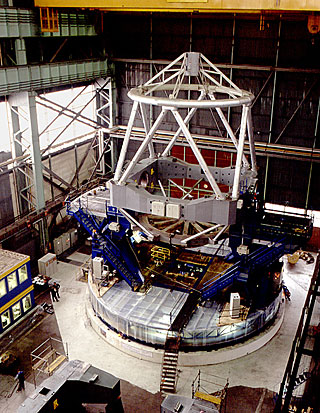 Construction of VLT Main Structure