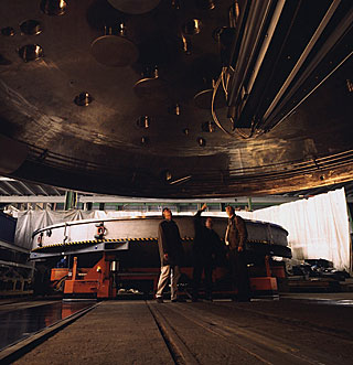 The Giant Coating Plant for the Very Large Telescope