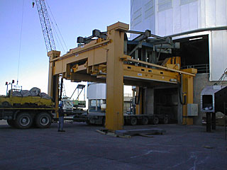 Installation of M1 Cell with Dummy Mirror on VLT UT2
