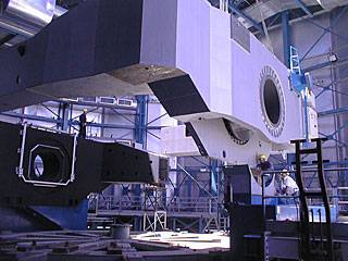 Installation of the VLT UT3 centrepiece