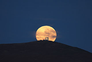 Dramatic Moonset 