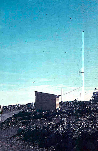 Radio Hut01
