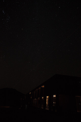 Paranal Residencia at Night (short exposure)