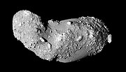 Gros plan sur l'astéroïde Itokawa (25143)