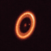 O sistema PDS 70 observado pelo ALMA