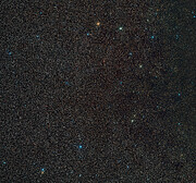 Imagem de grande angular do céu em torno do buraco negro BH3