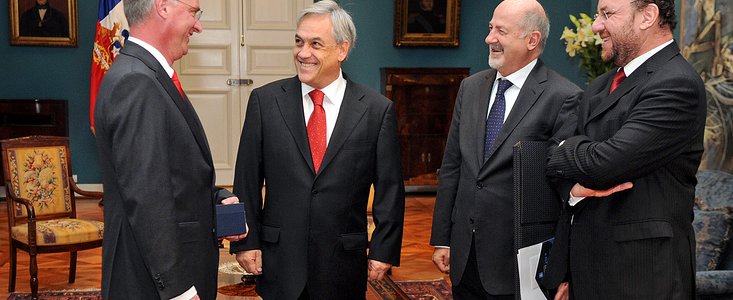 Director General de ESO se reúne con el Presidente de Chile