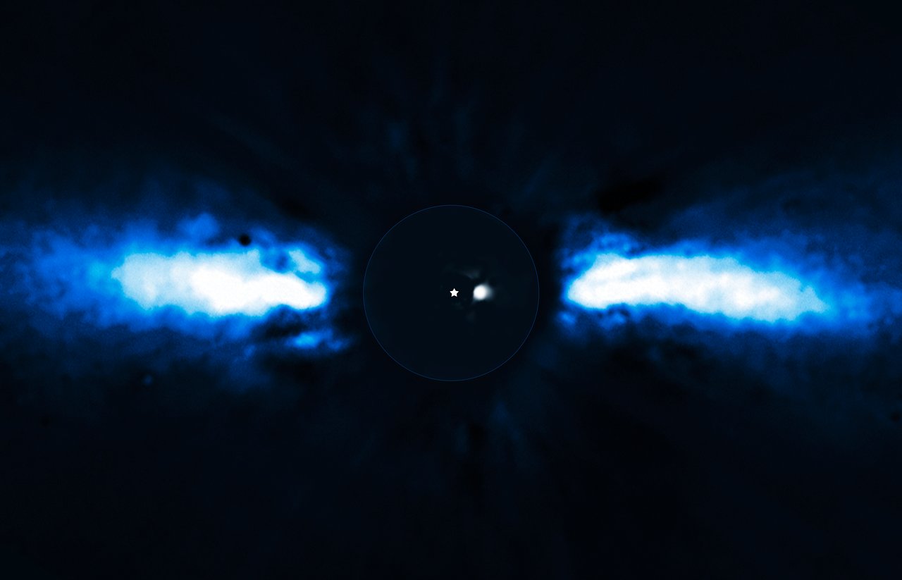 protoplanetary disk with orbiting giant planet