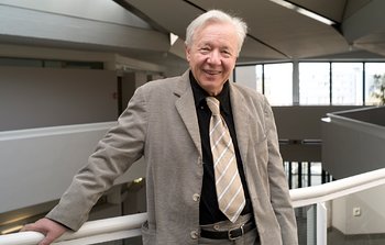 Guy Monnet, antigo astrónomo do ESO e chefe da Divisão de Instrumentação, recebe Medalha Tycho Brahe de 2019