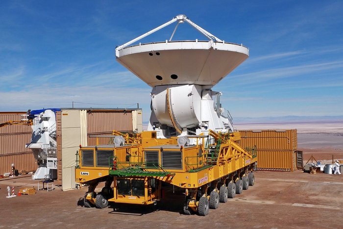 A European ALMA antenna takes a ride on a transporter