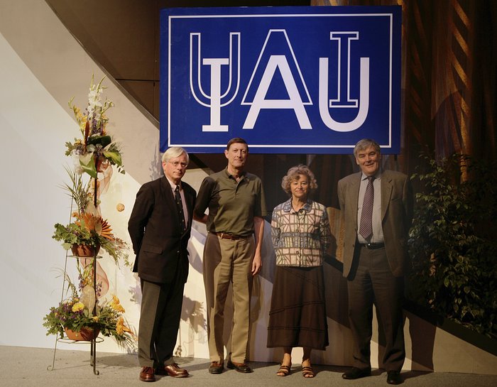 Los nuevos funcionarios de IAU