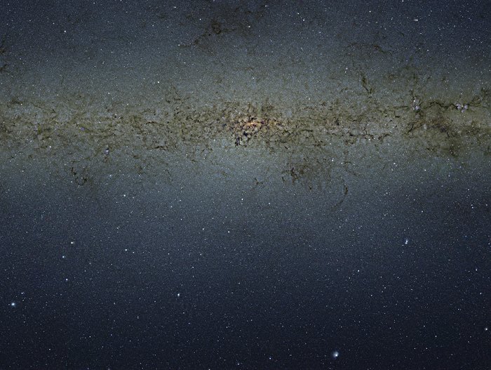 Mosaico VISTA de vários gigapixeis das regiões centrais da Via Láctea