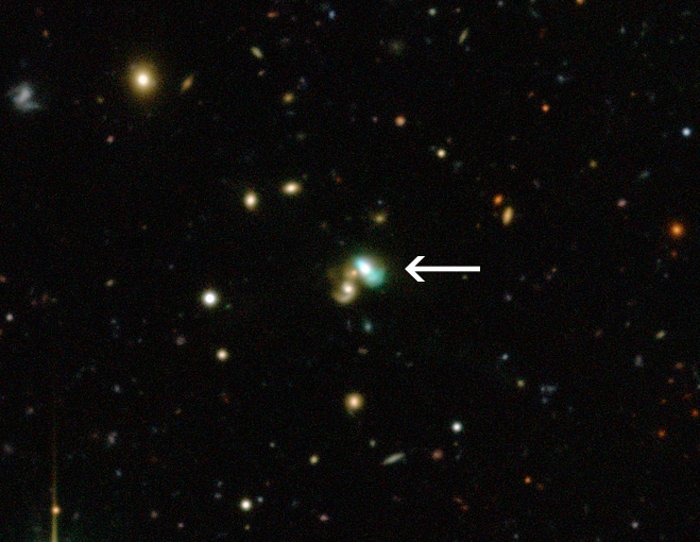 Galaxie J2240 ‚zelená fazole‘ (s popiskou)