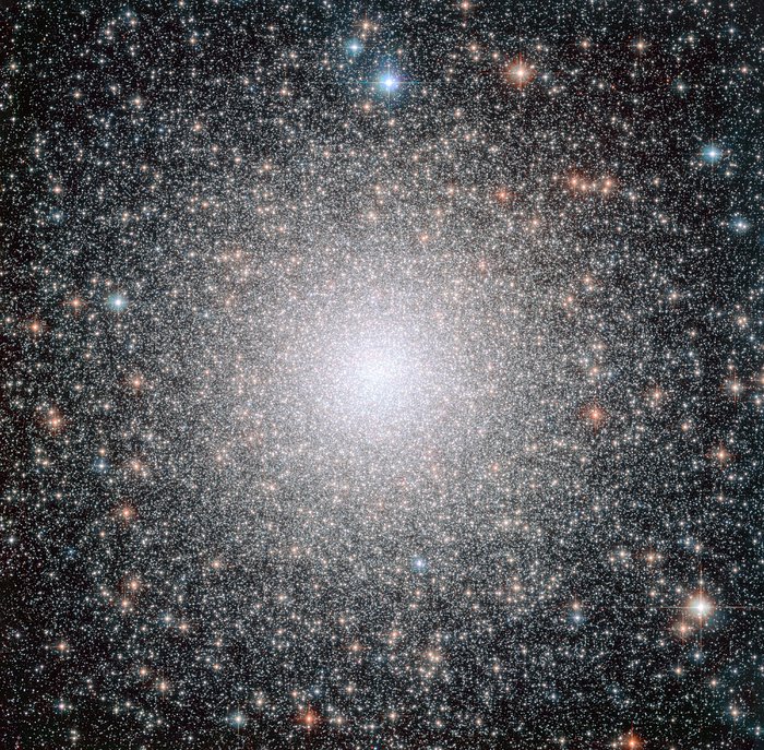Kulová hvězdokupa NGC 6388 na snímku z dalekohledu HST