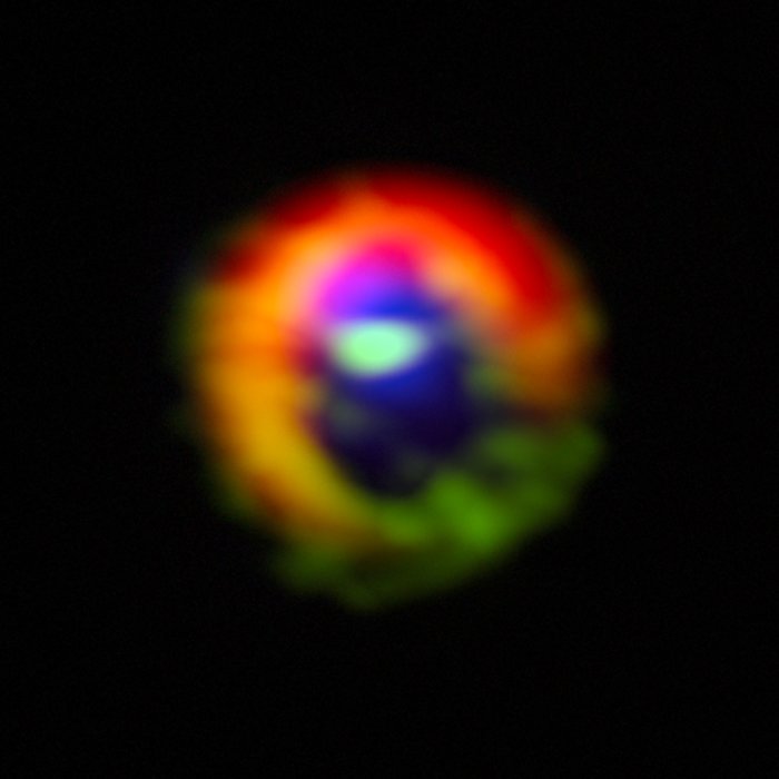 ALMA:n havaintoja tähteä HD 142527 ympäröivistä kiekosta ja kaasuvirtauksista