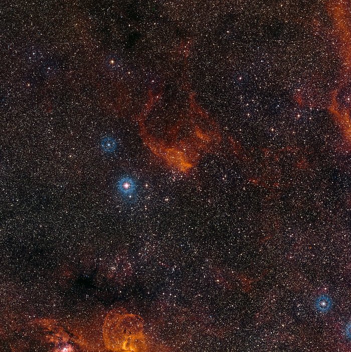 Vidvinkelbild av himlen omkring stjärnhopen NGC 3572