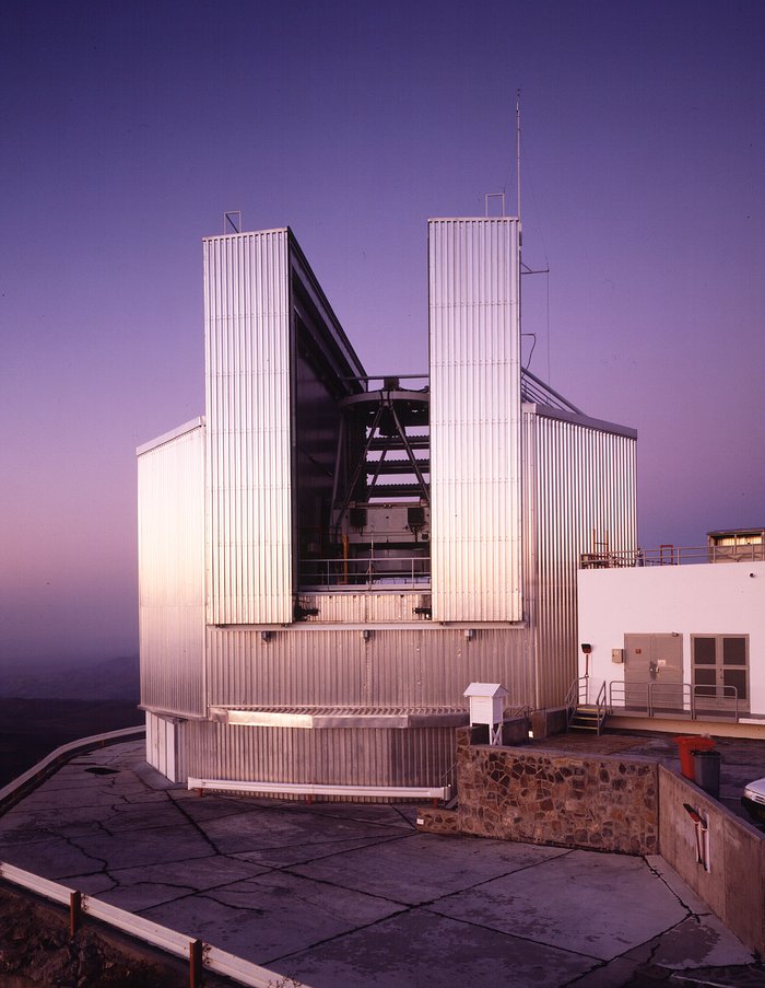 Dalekohled NTT (New Technology Telescope)
