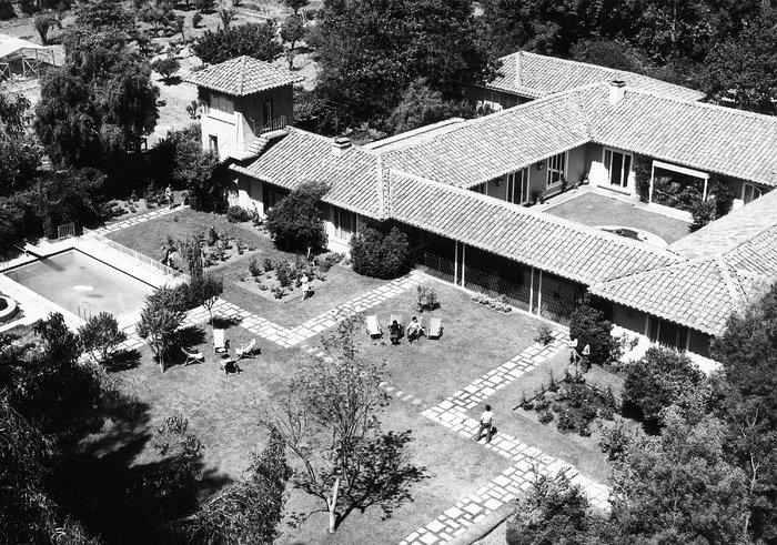 The ESO Guesthouse in Santiago from the air
