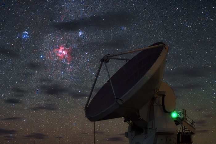Zrození hvězd nad observatoří ALMA