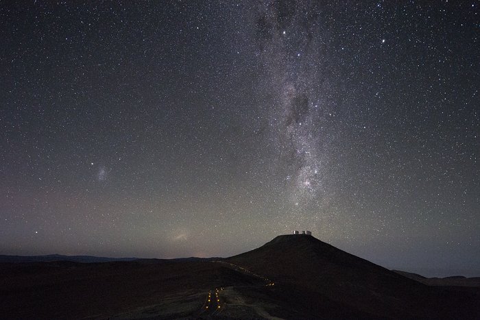 Milky Way points down to Cerro Paranal