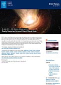 ESO Science Release eso1327de-at - Staubige Überraschung um riesiges Schwarzes Loch