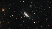 Zooma in mot spiralgalaxen NGC 3981