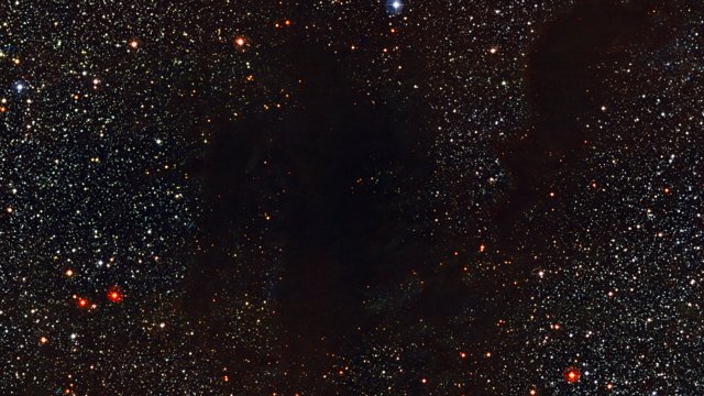 Zoom ind til den mørke sky Lupus 4