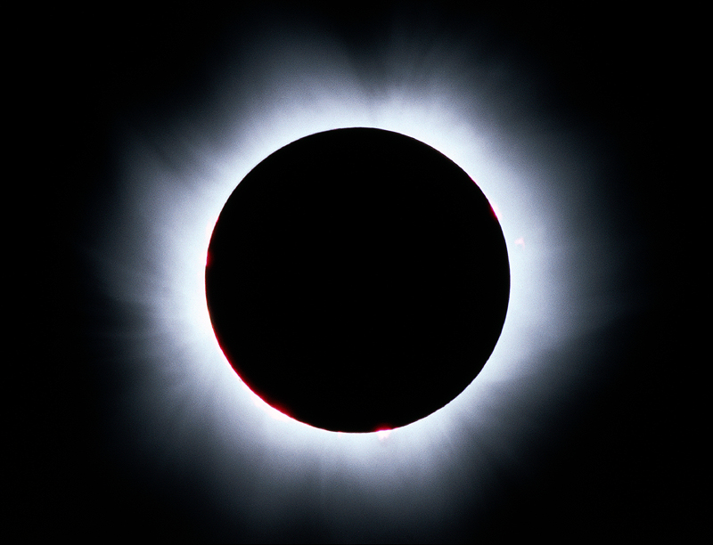 Photo of the Sun's corona obtained during the solar eclipse on August 11