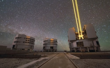 The VLT and the laser guide star system on UT4