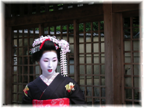 maiko-3.jpg