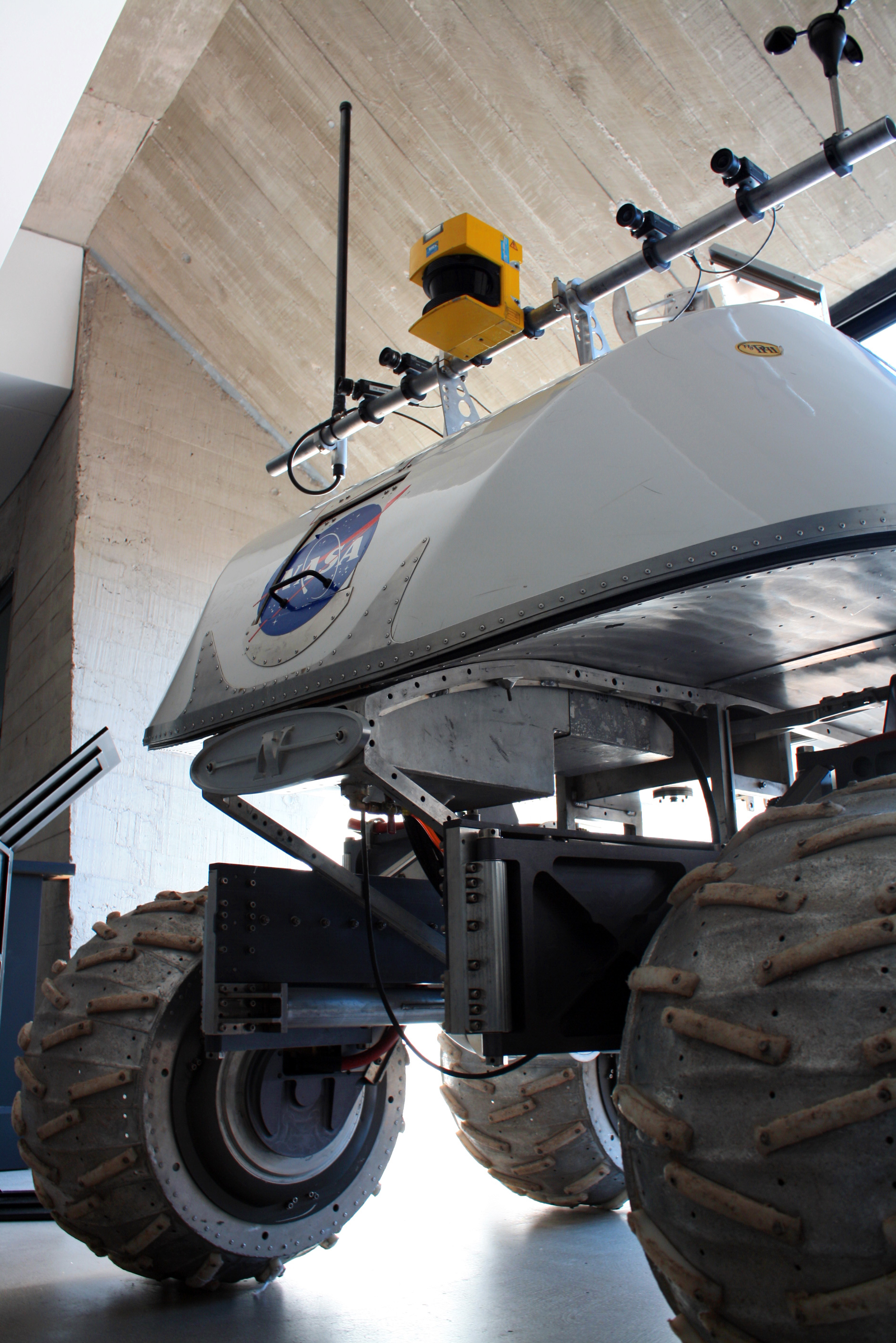 Mars Rover prototype at the Museum of the Atacama Desert | ESO el
