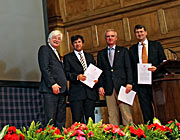 Das SAURON-Team erhält den Royal Astronomical Society “A” Group Award