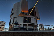 Primera luz del nuevo láser del Sistema de Óptica Adaptativa instalado en Paranal