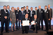ESO-Mitarbeiter erhalten renommierten Preis für Innovationen in der Laser-Technologie
