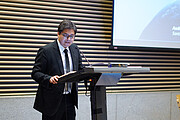 Nicolás Trujillo, profesor del doctorado de filosofía en la Universidad Alberto Hurtado en la Jornada de Diálogo sobre Políticas Astronómicas de CEDS 2026