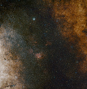 Vidvinkelbild av Vintergatans centrum