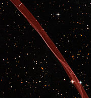 Parte del resto di supernova SN 1006 osservato con il Telescopio Spaziale Hubble della NASA/ESA