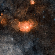 Imagem de grande angular da Nebulosa da Lagoa