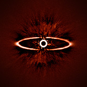 SPHERE ser støvringene omkring stjernen HR 4796A