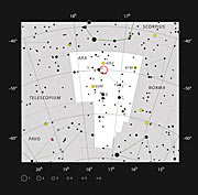 O enxame estelar IC 4651 na constelação do Altar