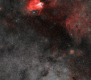 Weitwinkelaufnahme der Himmelsregion um den Sternhaufen Messier 18