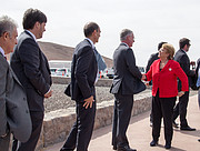 A Presidente do Chile, Michelle Bachelet Jeria, chega à cerimónia de colocação da primeira pedra do ELT